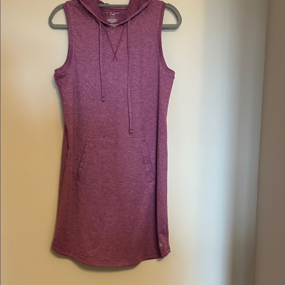 TekGear(drytek) fushia sleeveless hooded polyester/spandex dress size S like new